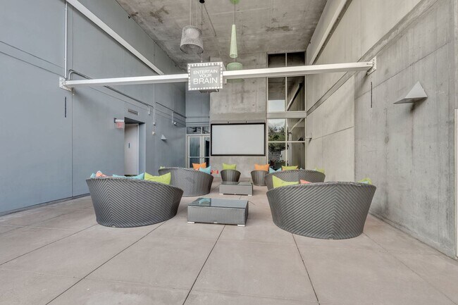 Building Photo - Furnished Juhl Condo w/ Balcony & City Views