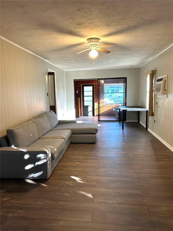 Building Photo - 3101 N Canal Dr