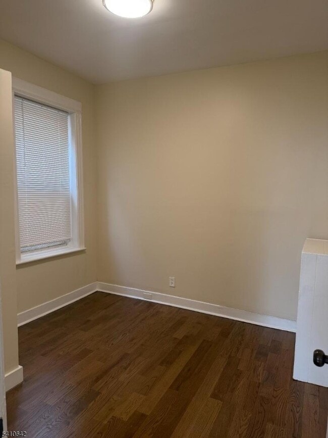 Building Photo - 65 Clendenny Ave