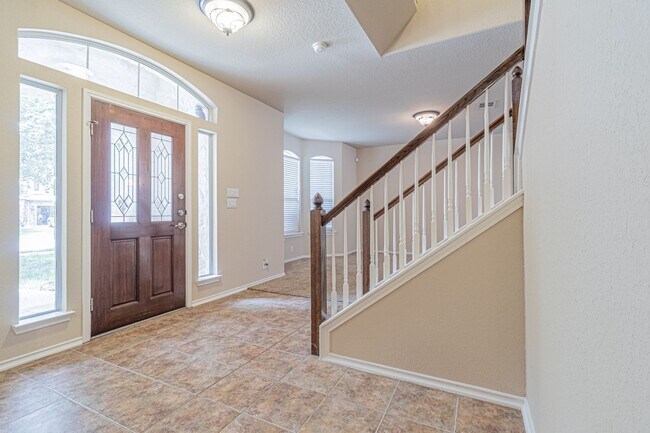 Building Photo - BEAUTIFUL 3 BD/2.5 BA IN SCHERTZ READY FOR...