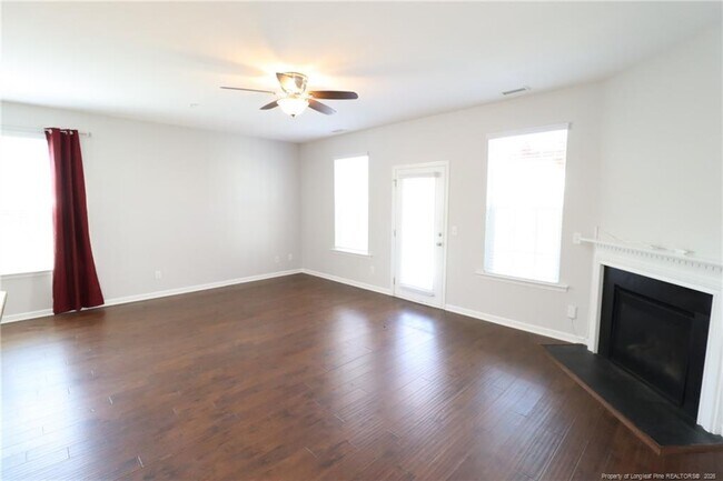 Building Photo - 408 Starkey St