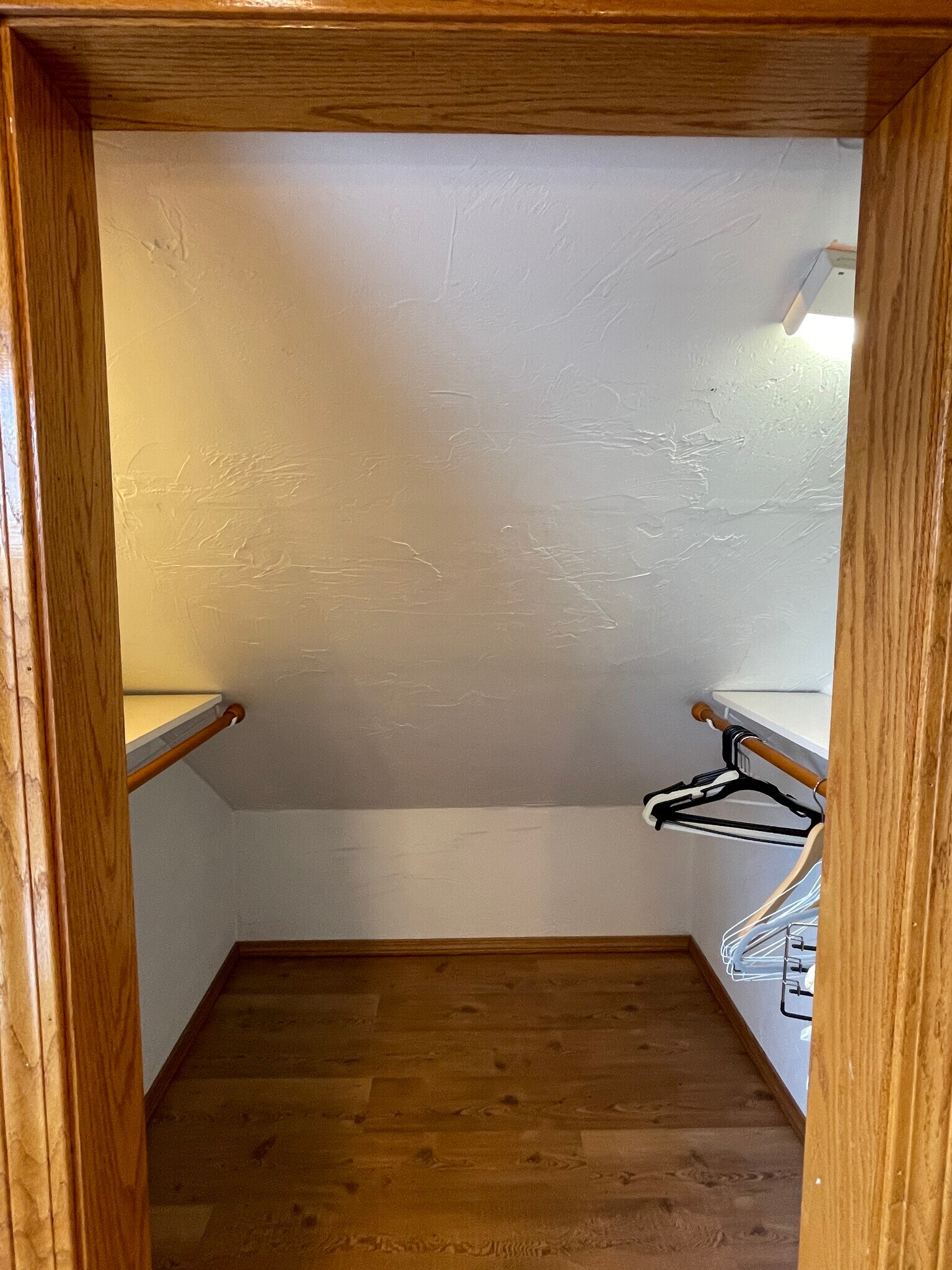 Building Photo - 19 Pitman St