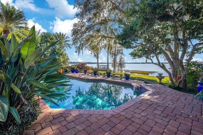 Building Photo - 10577 Down Lakeview Cir