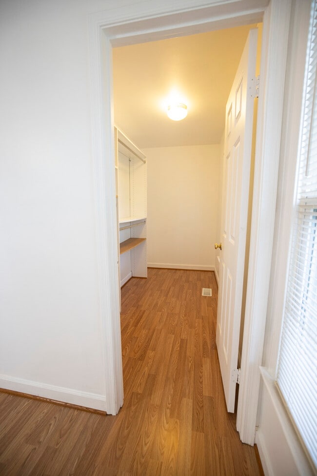 Building Photo - 3658 Thomasson Crossing Dr
