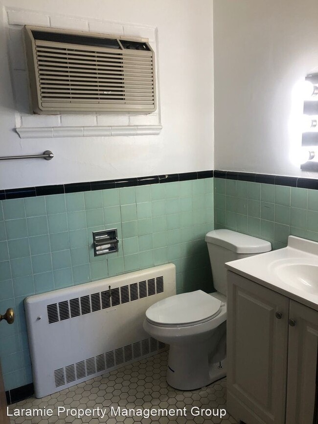 Primary Photo - 453 N 3rd St