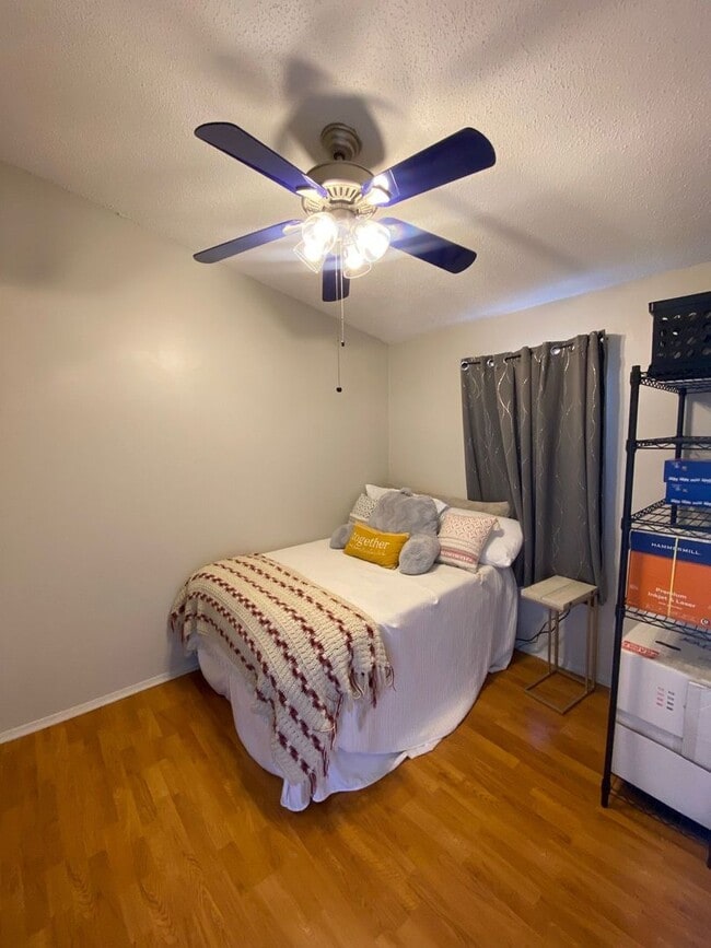 Building Photo - Spacious 3-Bedroom Townhome "Ask about our...