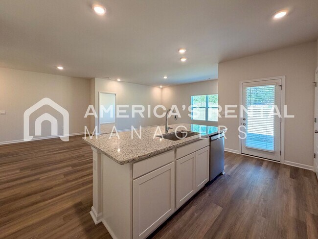 Building Photo - New Construction Home for Rent in Owens Cross Roads, AL!