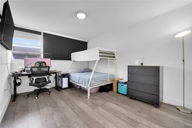 Building Photo - 830 NW 87th Ave