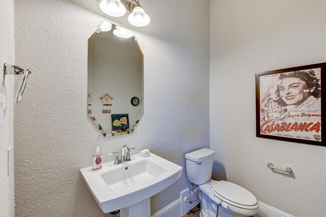 Building Photo - 2339 Pale Star Dr