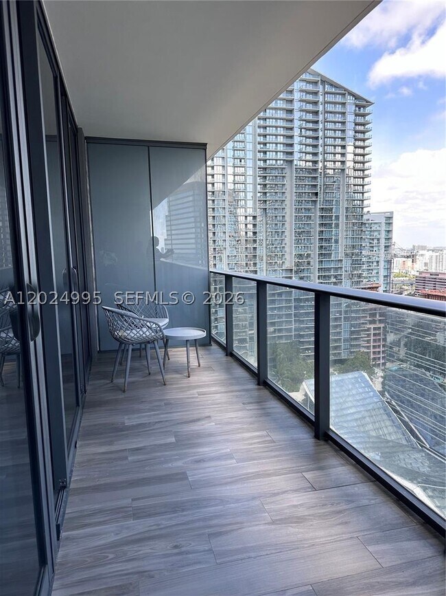Building Photo - 801 S Miami Ave