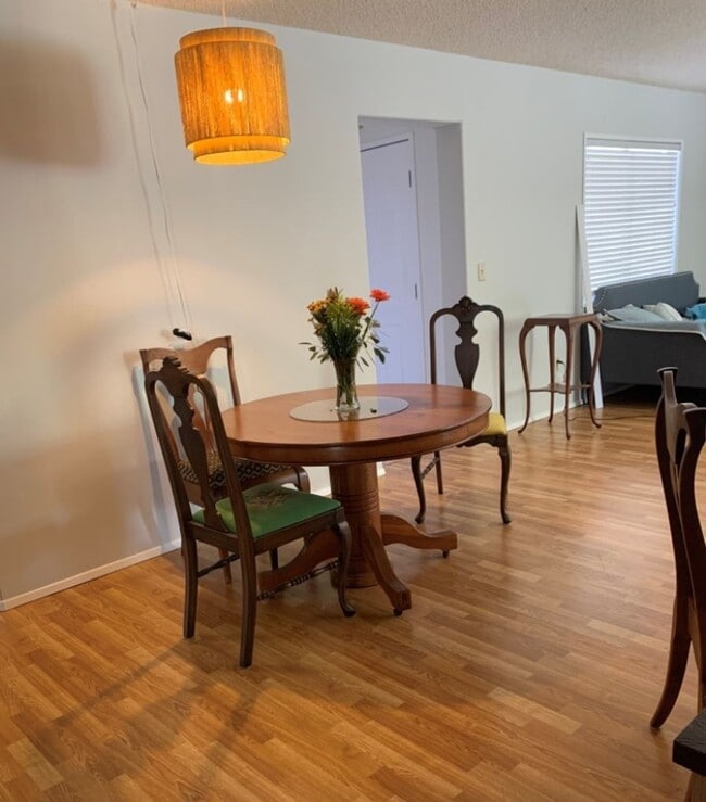 Building Photo - Gated 55+ Community Large Home with Views!
