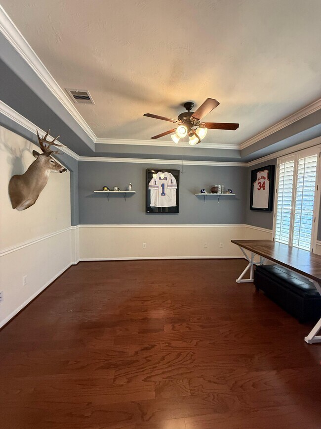 Building Photo - 8153 Tranquil Lake Way