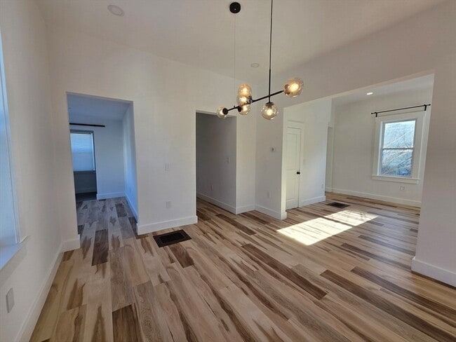 Building Photo - 84 Dudley St