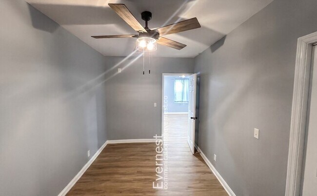 Building Photo - Charming 3-Bedroom Home with Outdoor Oasis – Minutes from Amenities / Pet-Friendly / Available Now!