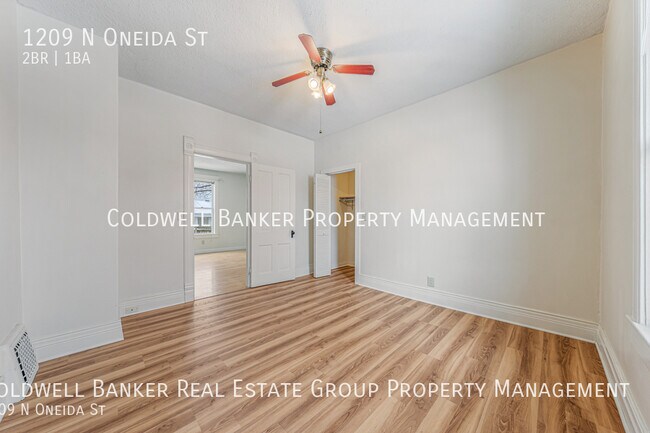 Building Photo - 1209 N Oneida St