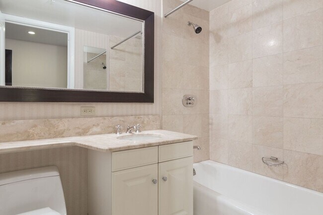 Building Photo - 3 Avery St