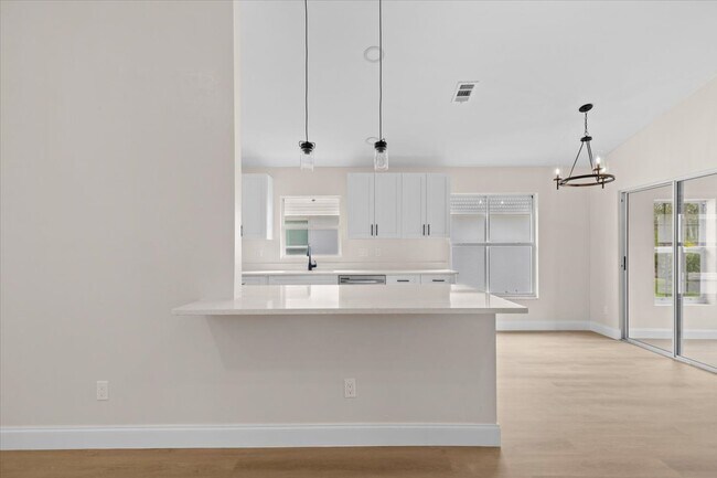 Building Photo - Sabal Springs Blvd