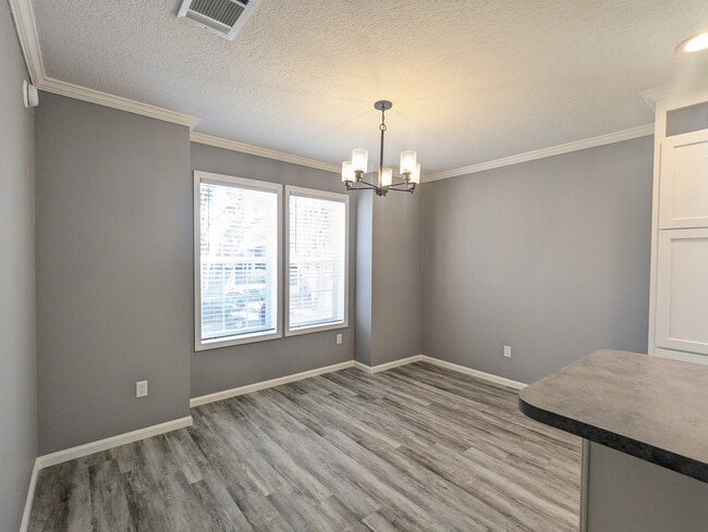 Building Photo - 602 Choo Choo Ln