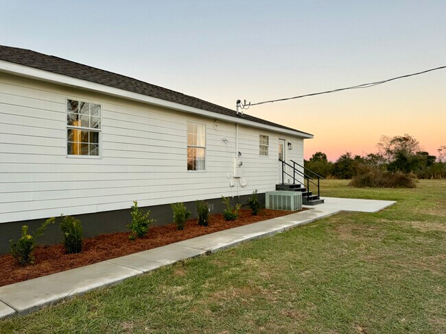 Building Photo - 6349 FL-189