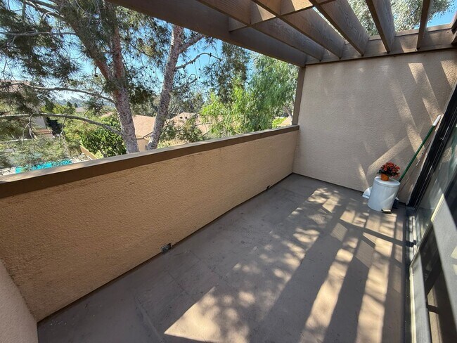 Building Photo - Beautifully upgraded 1 bed 1 bath with uti...