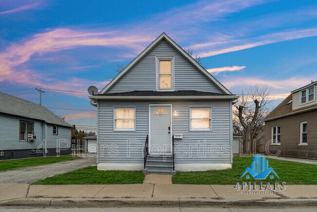 Building Photo - 617 Kane St