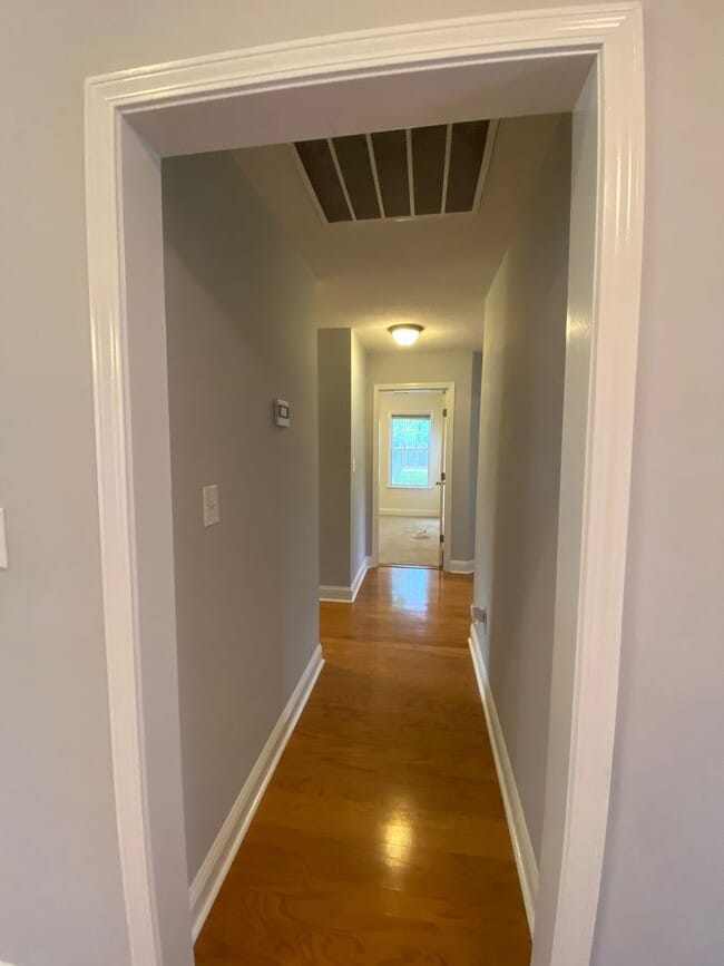 Building Photo - 205 Drayton Ct