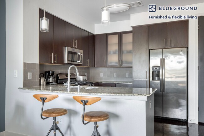 Building Photo - 5550 Grosvenor Blvd