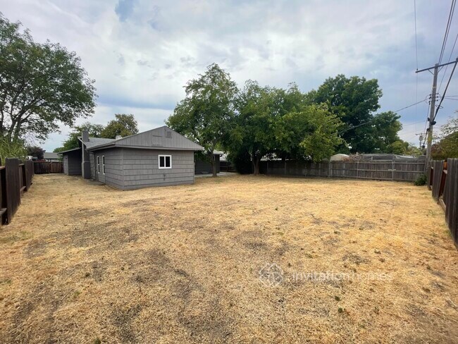 Building Photo - 4409 Chapel Way