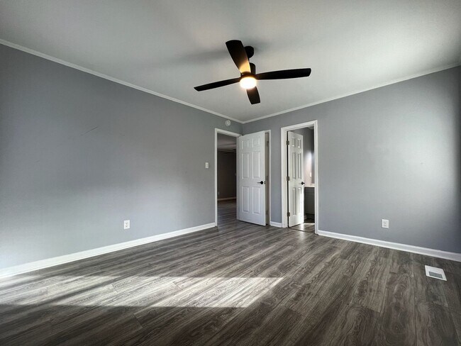 Building Photo - 2026 Bonus - Half Off One Month's Rent