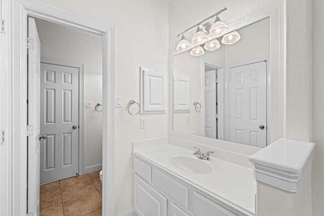 Building Photo - 6118 Durango Bay Ln
