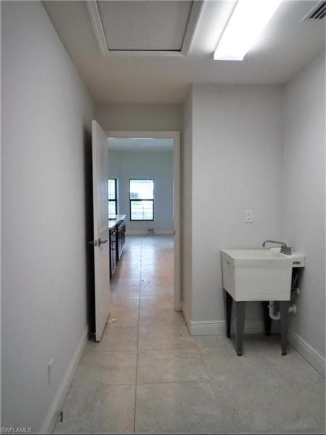 Building Photo - 815 SW 11th Ct