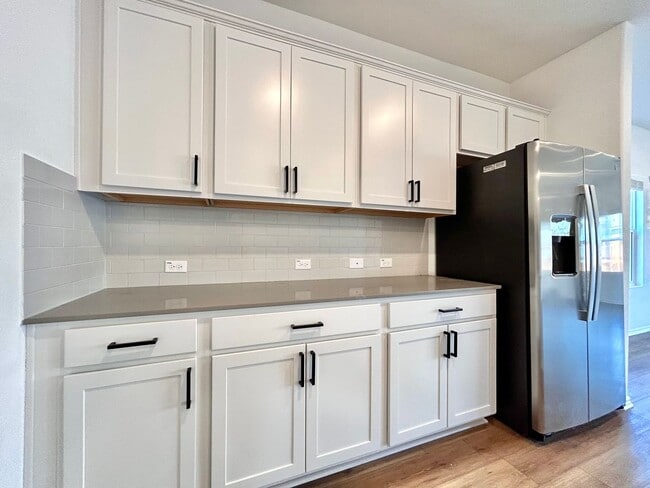 Building Photo - 208 Otter Rd