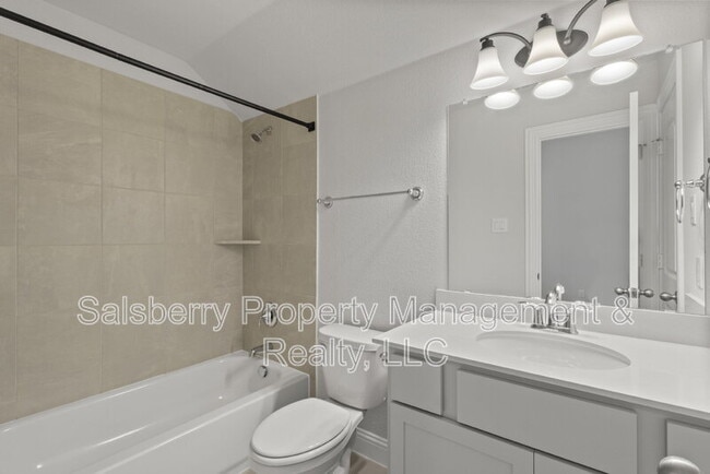 Building Photo - 2021 Daniel Dr