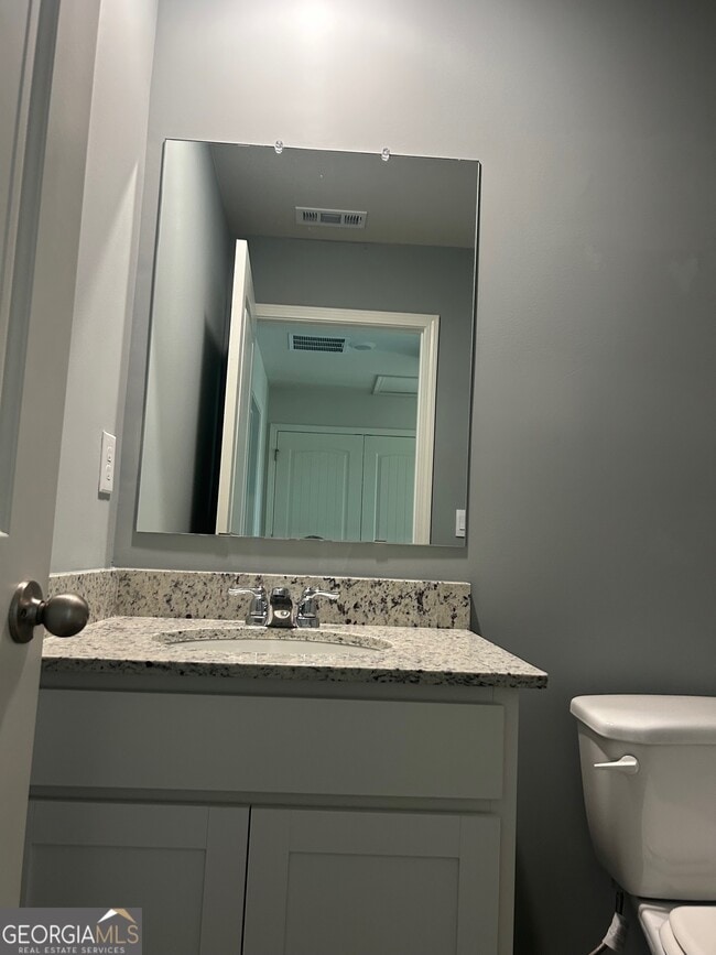 Building Photo - 1005 N 2nd Ave NW