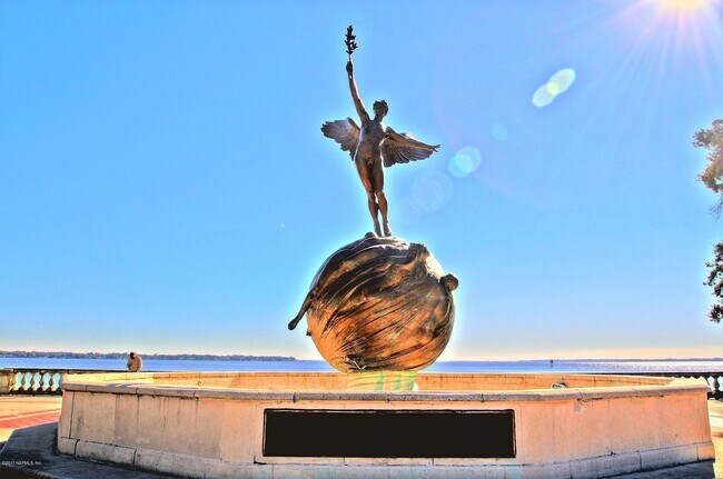 Building Photo - 2952 Park St