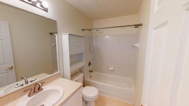 Building Photo - 6498 Ringsend Ct