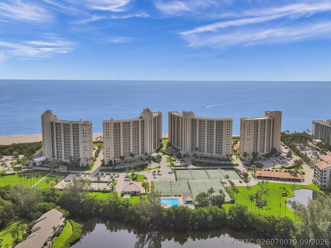 Building Photo - 400 Ocean Trail Way