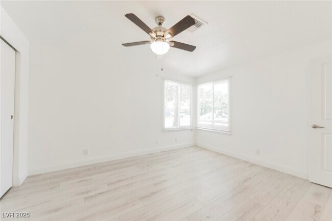 Building Photo - 3542 Bronco Rd