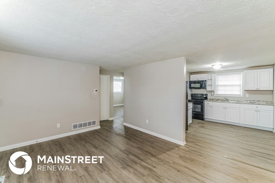 Building Photo - 7311 Helen Ave