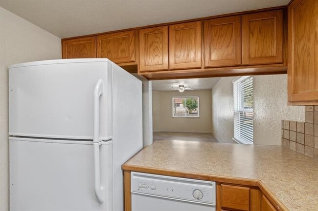 Building Photo - 115 Rhonda Dr