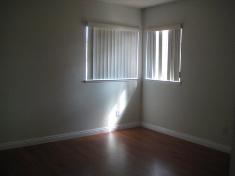 Building Photo - Gorgeous Canyon Crest Home Move In Ready!!