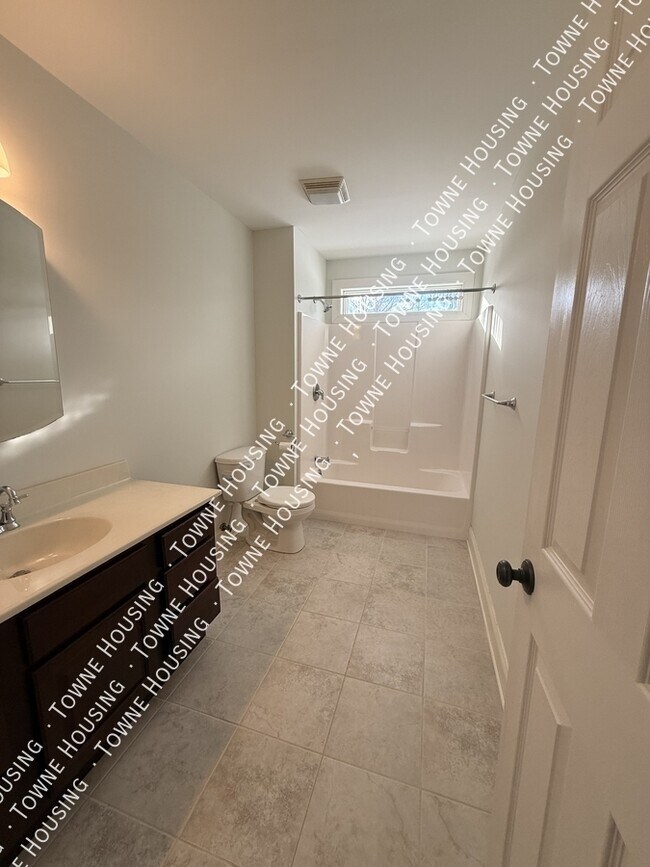 Building Photo - 13573 Schang Rd