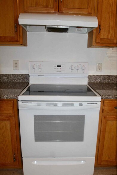 Building Photo - 5109 Arts St