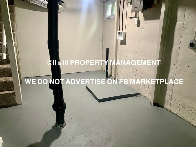 Building Photo - 3013 S Mason Ave