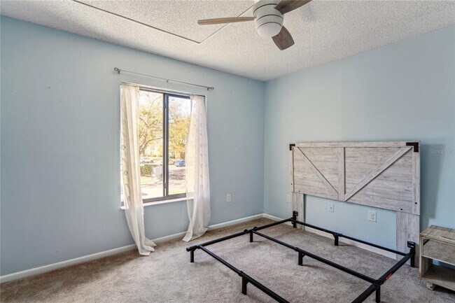 Building Photo - 3232 Lake Pine Way E