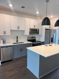 Building Photo - East Nashville Condo