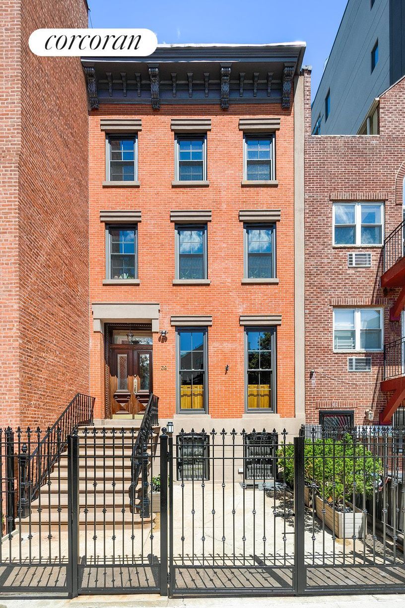 Building Photo - 39 Claver Pl