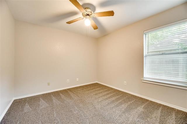 Building Photo - 6108 Paradise Dr