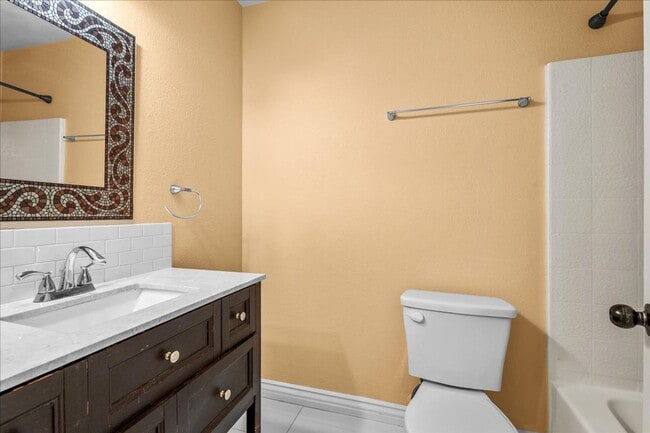 Building Photo - Bright Single Story Home with Open Layout and Private Yard