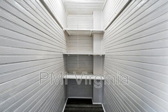 Building Photo - 522 Portsmouth Blvd